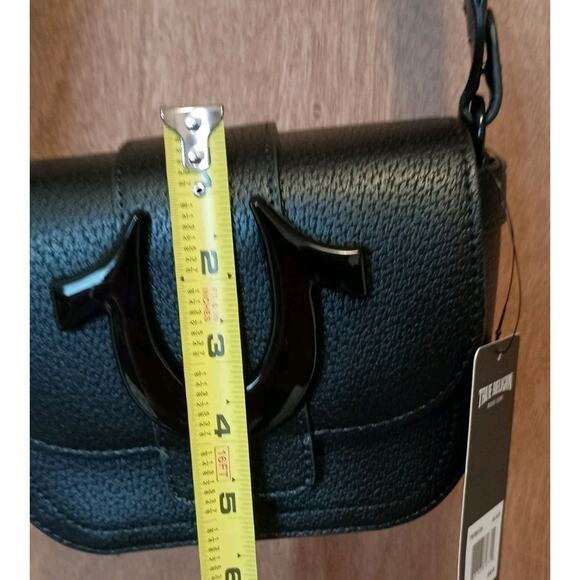 New True Religion Crossbody Shoulder Purse Bag Black Wide Adjustable Logo Strap - Picture 7 of 15